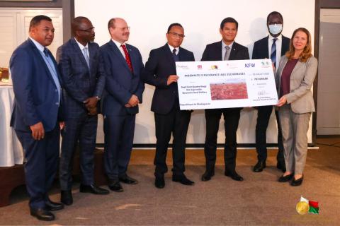 Madagascar receives US$797,049 from the African Risk Capacity Group and the African Development Bank for Drought Response
