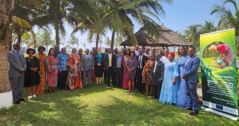 Women, Climate-resilient, agrifood